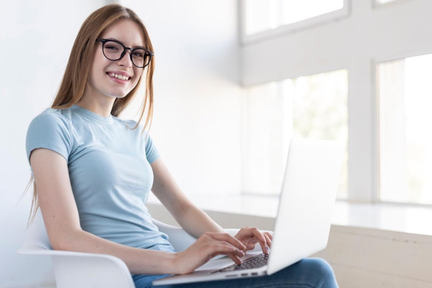 Teilnehmer beim individuellen Lernen mit digitalen Tools